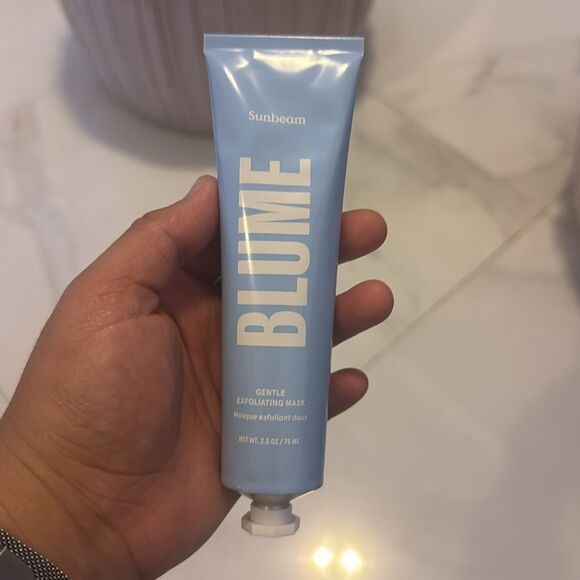 Blume Gentle Exfoliating Mask #24 - Picture 3 of 5